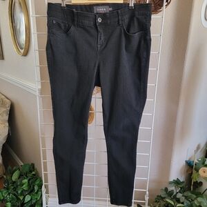 Torrid Women's Black Skinny Jeans SZ 16